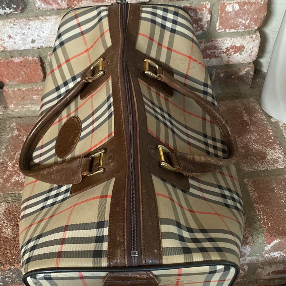 VINTAGE Burberry’s Nova Check Duffle/Travel Bag - Picture 17 of 17
